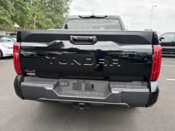 Toyota Tundra 4WD SR5 CrewMax 5.5' Bed (Natl) 2026 — side view