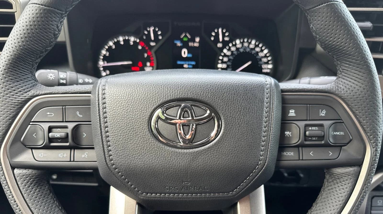 Toyota Tundra 4WD SR5 CrewMax 5.5' Bed (Natl) 2026 — side view