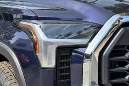 Toyota Tundra 4WD SR5 CrewMax 5.5' Bed (Natl) 2026 — side view