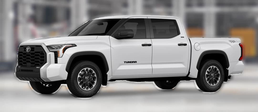 Toyota Tundra 4WD SR5 CrewMax 5.5' Bed (Natl) 2026 — side view