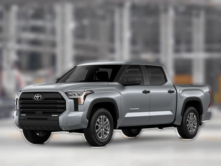 Toyota Tundra 4WD SR5 CrewMax 5.5' Bed (Natl) 2026 — side view