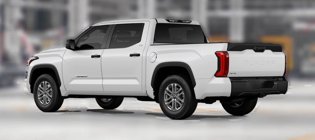 Toyota Tundra 4WD SR5 CrewMax 5.5' Bed (Natl) 2026 — side view