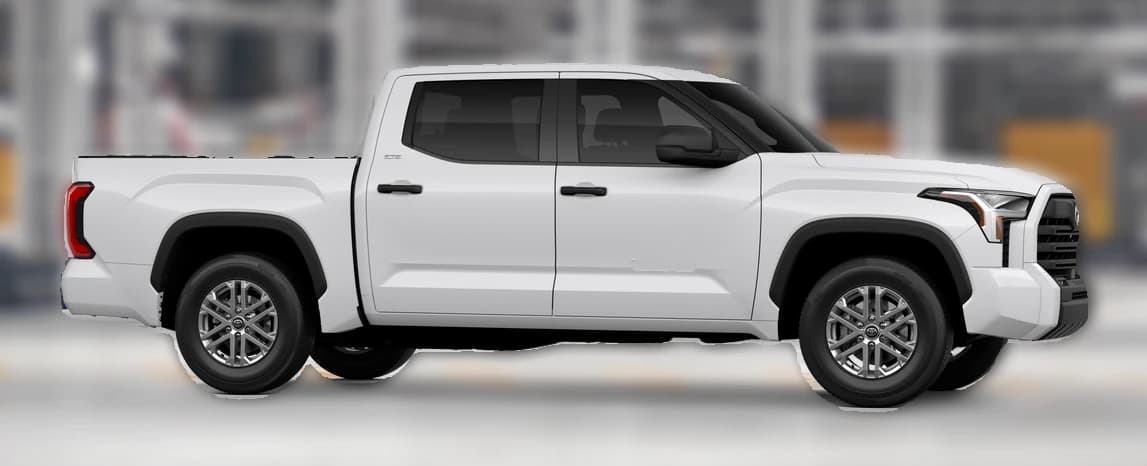 Toyota Tundra 4WD SR5 CrewMax 5.5' Bed (Natl) 2026 — side view
