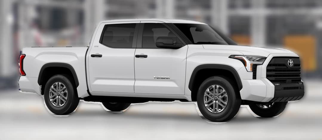 Toyota Tundra 4WD SR5 CrewMax 5.5' Bed (Natl) 2026 — side view