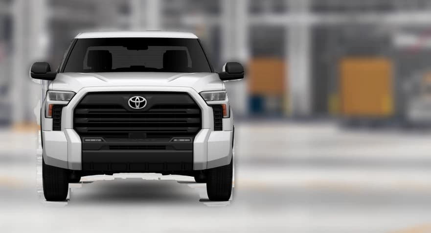 Toyota Tundra 4WD SR5 CrewMax 5.5' Bed (Natl) 2026 — side view
