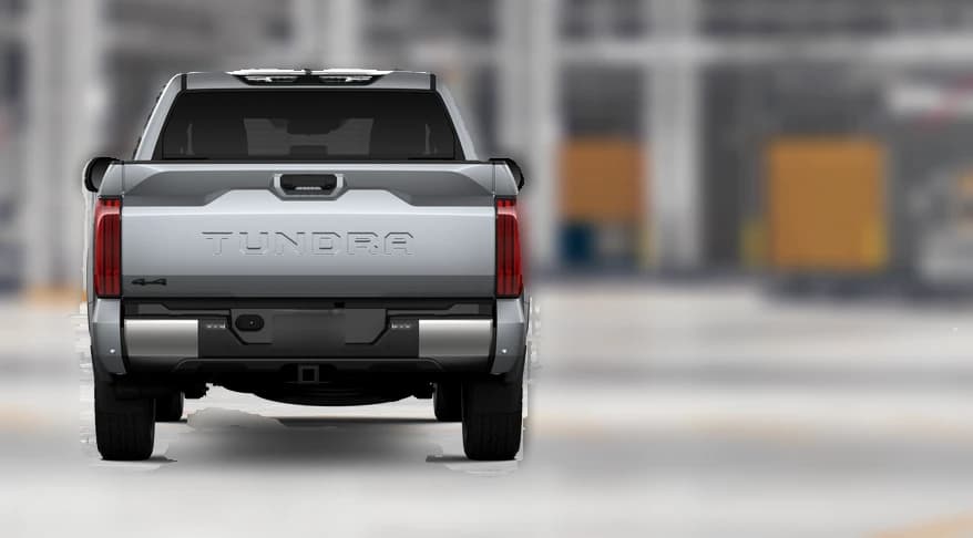 Toyota Tundra 4WD SR5 CrewMax 5.5' Bed (Natl) 2026 — side view