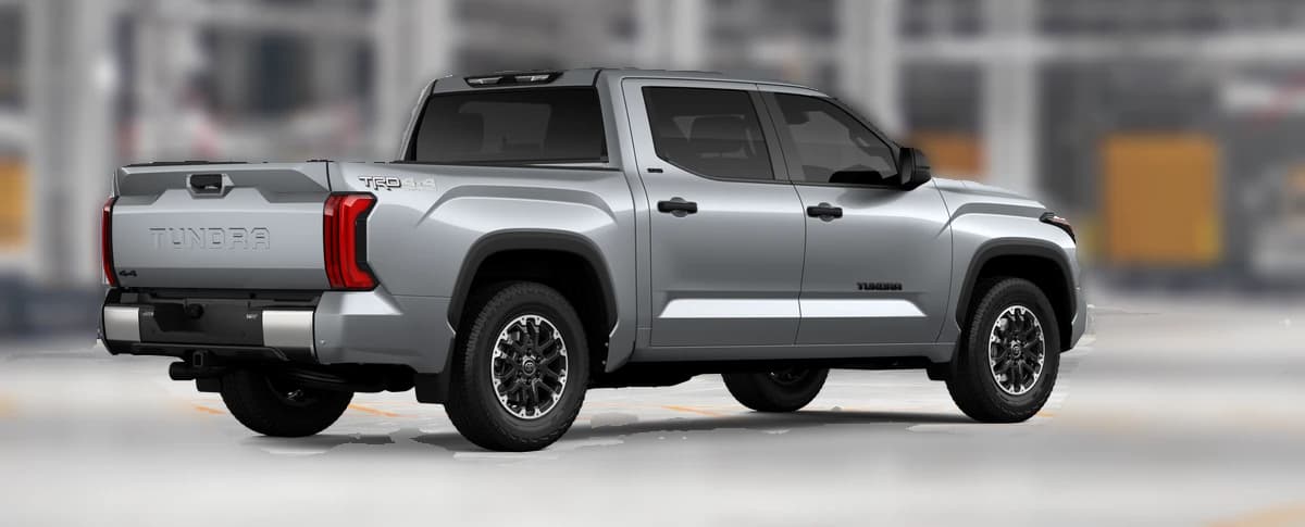 Toyota Tundra 4WD SR5 CrewMax 5.5' Bed (Natl) 2026 — side view