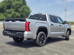Toyota Tundra 4WD SR5 CrewMax 5.5' Bed (Natl) 2026 — side view