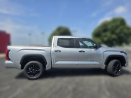 Toyota Tundra 4WD SR5 CrewMax 5.5' Bed (Natl) 2026 — side view