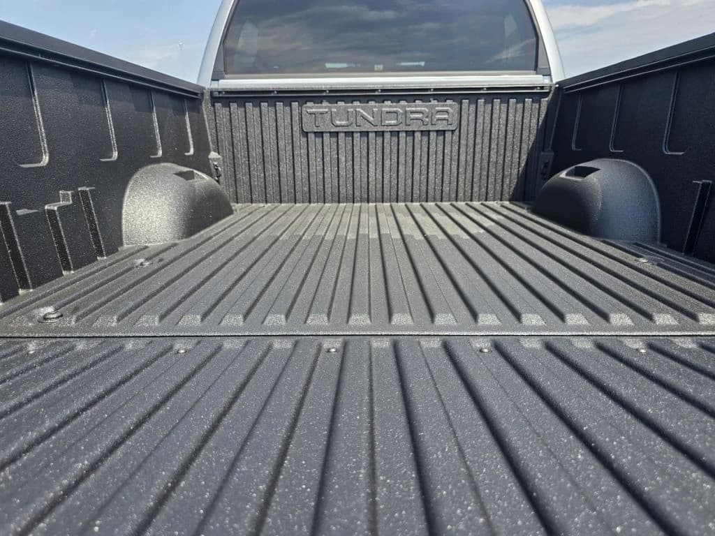 Toyota Tundra 4WD SR5 CrewMax 5.5' Bed (Natl) 2026 — side view