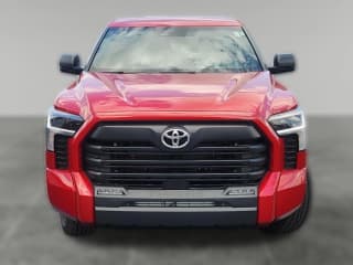 Toyota Tundra 4WD SR5 CrewMax 5.5' Bed (Natl)