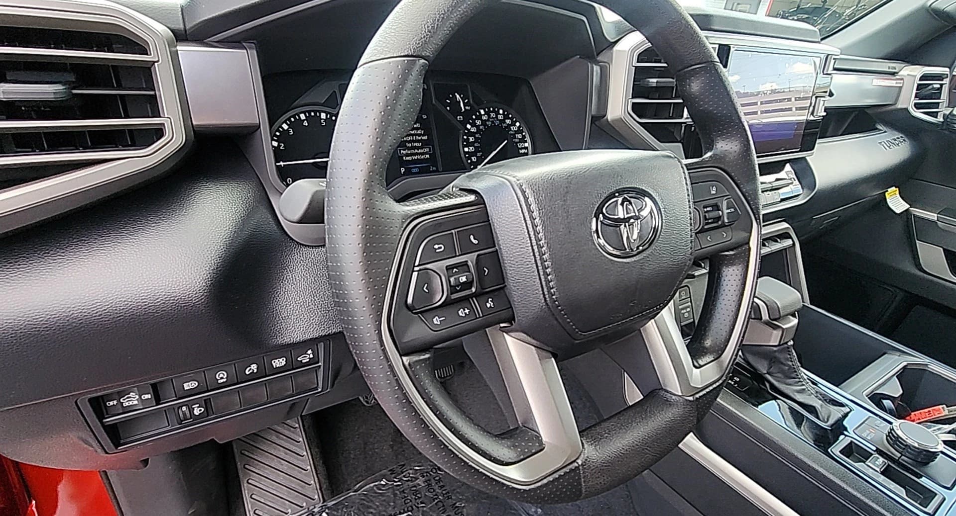 Toyota Tundra 4WD SR5 CrewMax 5.5' Bed (Natl) 2026 — side view