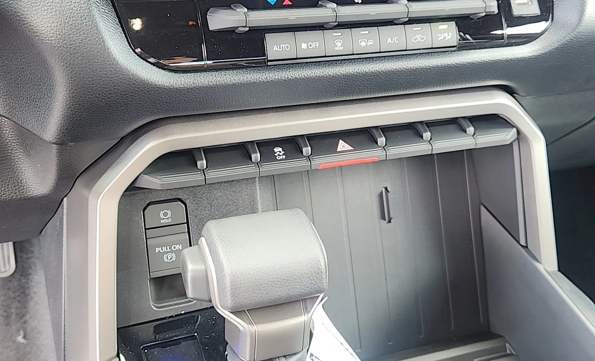 Toyota Tundra 4WD SR5 CrewMax 5.5' Bed (Natl) 2026 — side view