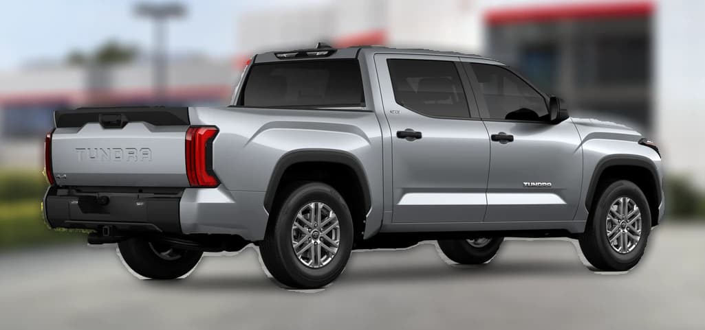 Toyota Tundra 4WD SR5 CrewMax 5.5' Bed (Natl) 2026 — side view