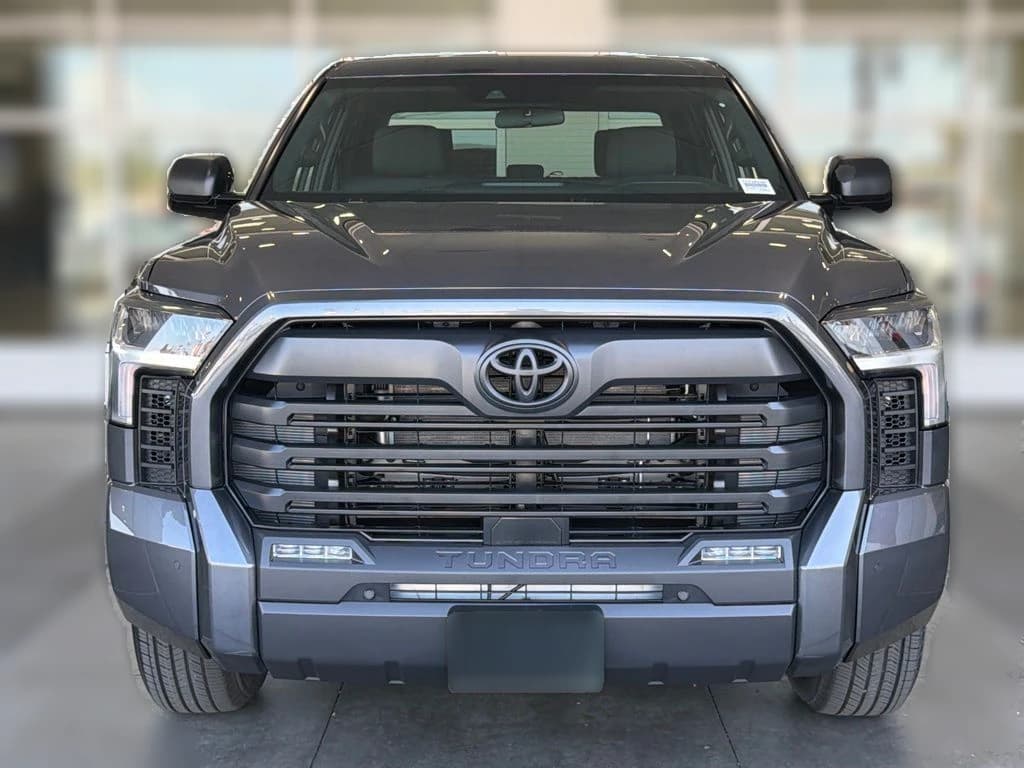 Toyota Tundra 4WD SR5 CrewMax 5.5' Bed (Natl) 2026 — side view