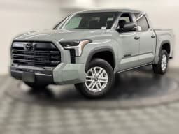 Toyota Tundra 4WD SR5 CrewMax 5.5' Bed (Natl) 2026 — side view