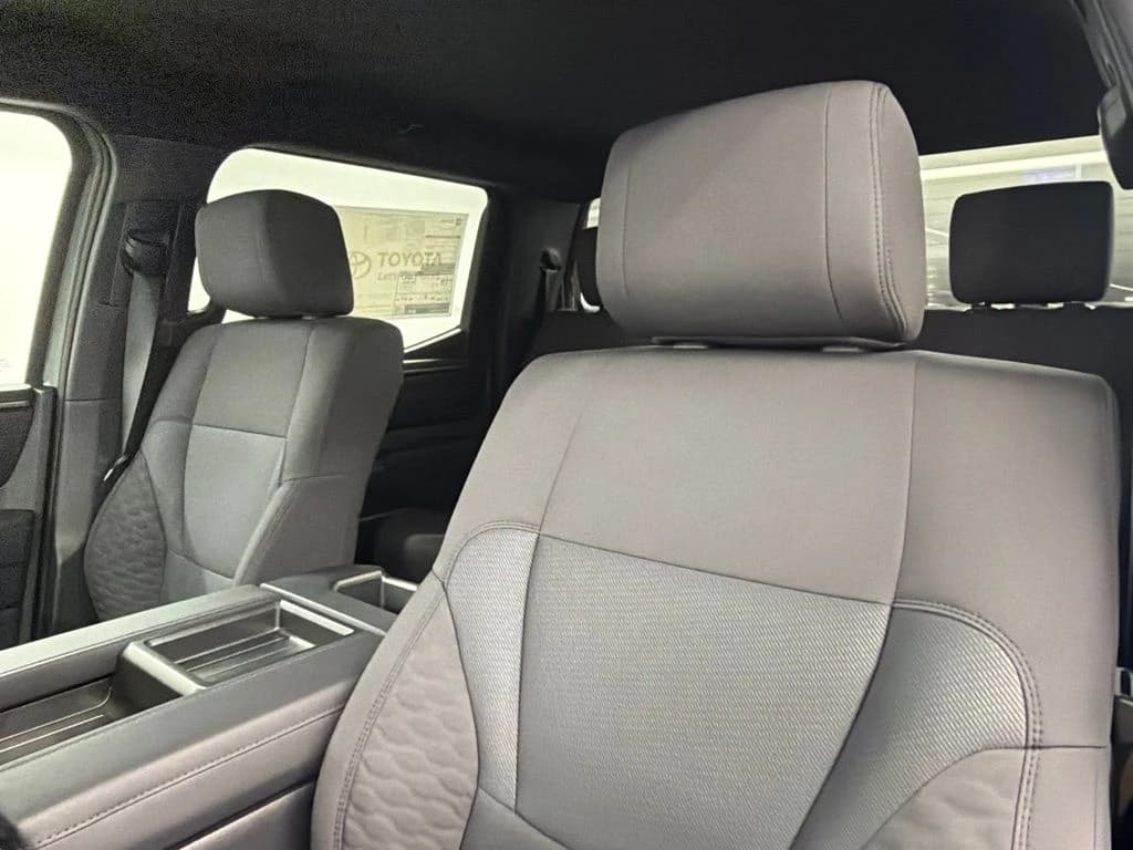 Toyota Tundra 4WD SR5 CrewMax 5.5' Bed (Natl) 2026 — side view