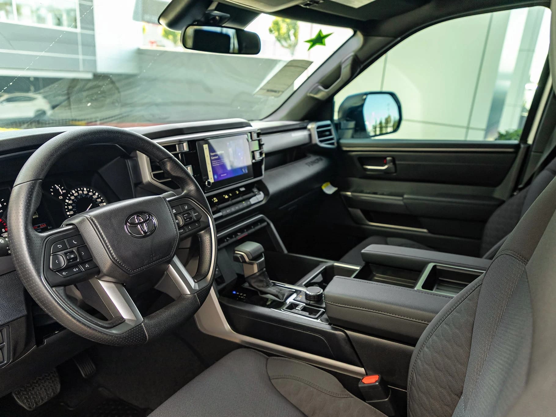 Toyota Tundra 4WD SR5 CrewMax 5.5' Bed (Natl) 2026 — side view