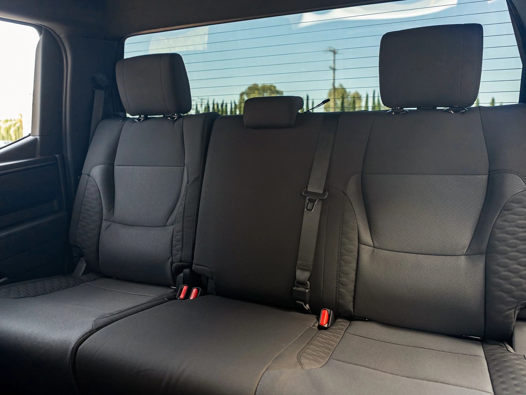 Toyota Tundra 4WD SR5 CrewMax 5.5' Bed (Natl) 2026 — side view