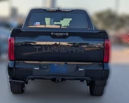 Toyota Tundra 4WD SR5 CrewMax 5.5' Bed (Natl) 2026 — side view