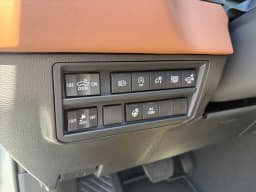 Toyota Tundra 4WD 1794 Edition CrewMax 5.5' Bed (Natl) 2026 — side view