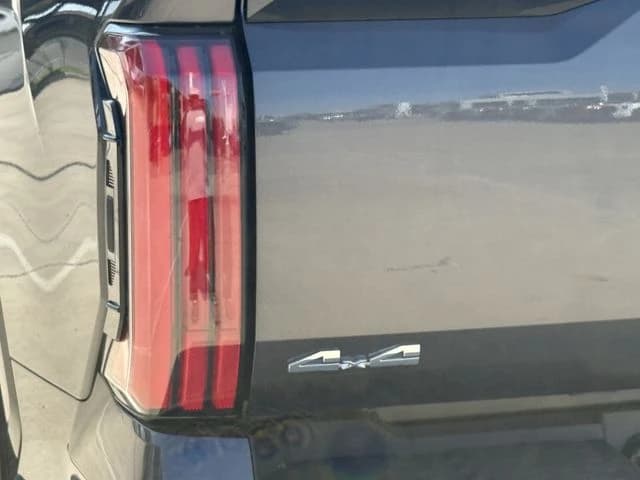 Toyota Tundra 4WD 1794 Edition Hybrid CrewMax 5.5' Bed (Natl) 2026 — side view