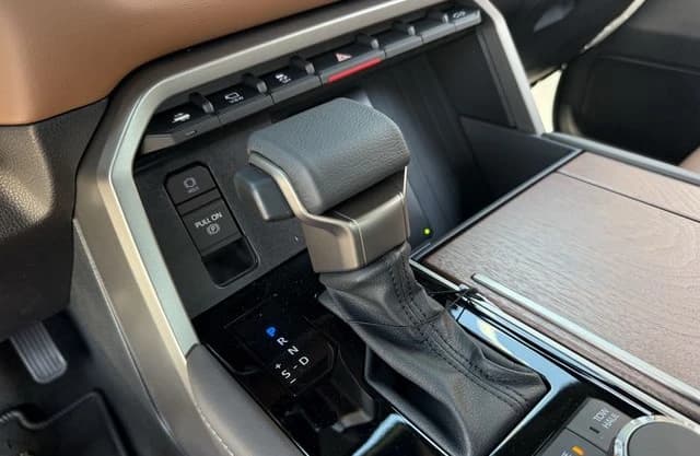Toyota Tundra 4WD 1794 Edition Hybrid CrewMax 5.5' Bed (Natl) 2026 — side view
