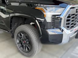 Toyota Tundra 4WD 1794 Edition Hybrid CrewMax 5.5' Bed (Natl) 2026 — side view
