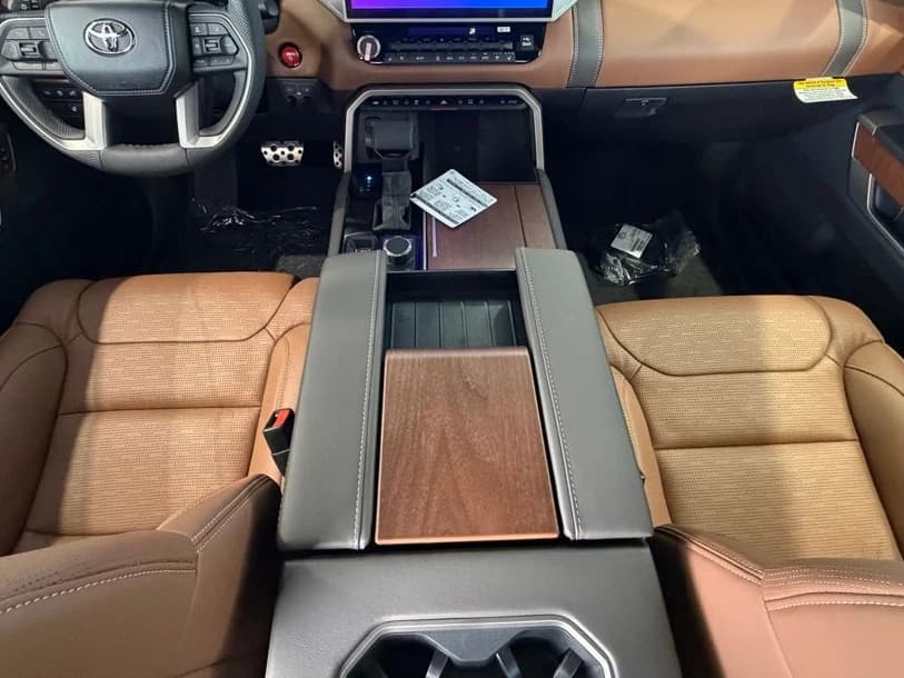 Toyota Tundra 4WD 1794 Edition Hybrid CrewMax 5.5' Bed (Natl) 2026 — side view
