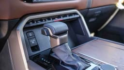 Toyota Tundra 4WD 1794 Edition Hybrid CrewMax 5.5' Bed (Natl) 2026 — side view