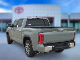 Toyota Tundra 4WD 1794 Edition Hybrid CrewMax 5.5' Bed (Natl)