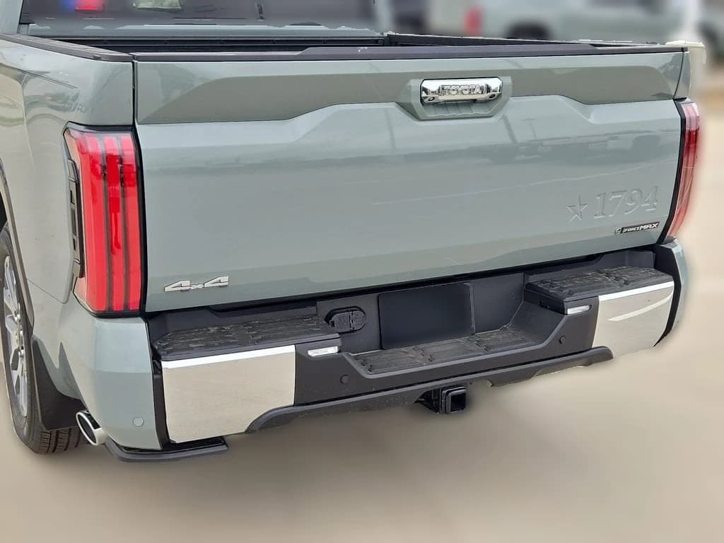Toyota Tundra 4WD 1794 Edition Hybrid CrewMax 5.5' Bed (Natl) 2026 — side view