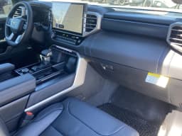 Toyota Tundra 4WD Platinum CrewMax 5.5' Bed (Natl) 2026 — side view