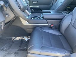 Toyota Tundra 4WD Platinum CrewMax 5.5' Bed (Natl) 2026 — side view
