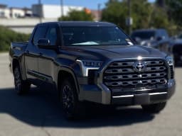 Toyota Tundra 4WD Platinum CrewMax 5.5' Bed (Natl) 2026 — side view