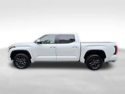 Toyota Tundra 4WD Platinum CrewMax 5.5' Bed (Natl) 2026 — side view