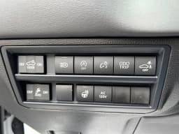 Toyota Tundra 4WD Platinum CrewMax 5.5' Bed (Natl) 2026 — side view