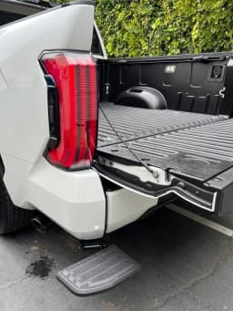 Toyota Tundra 4WD Platinum CrewMax 5.5' Bed (Natl) 2026 — side view