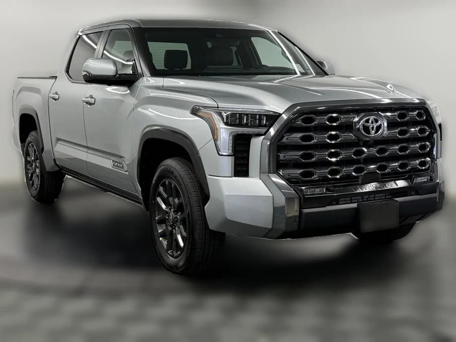 Toyota Tundra 4WD Platinum CrewMax 5.5' Bed (Natl) 2026 — side view