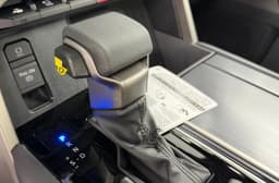 Toyota Tundra 4WD Platinum CrewMax 5.5' Bed (Natl) 2026 — side view