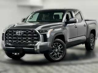 Toyota Tundra 4WD Platinum CrewMax 5.5' Bed (Natl)