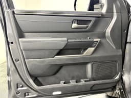 Toyota Tundra 4WD Platinum CrewMax 5.5' Bed (Natl) 2026 — side view