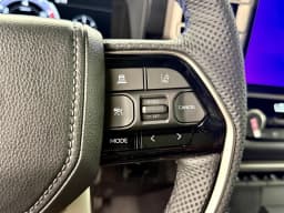 Toyota Tundra 4WD Platinum CrewMax 5.5' Bed (Natl) 2026 — side view