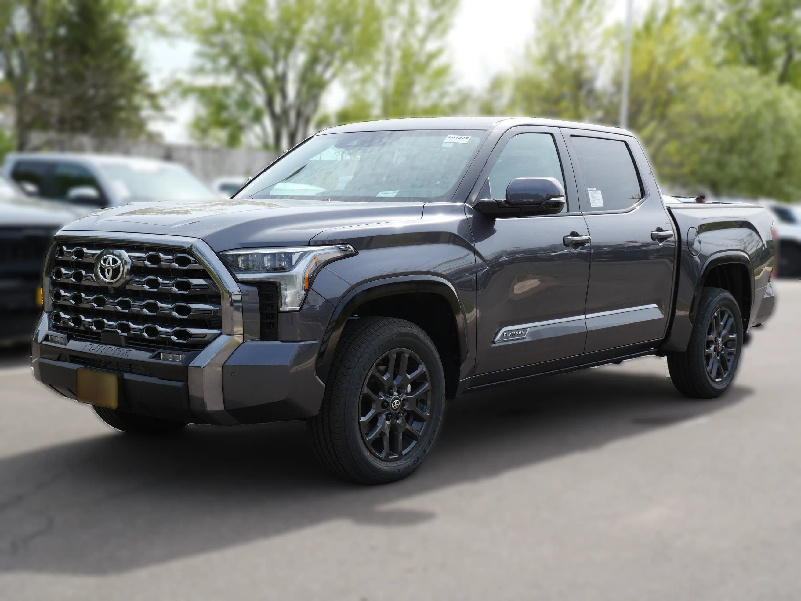 Toyota Tundra 4WD Platinum CrewMax 5.5' Bed (Natl) 2026 — side view