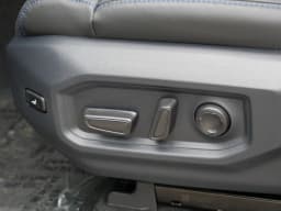 Toyota Tundra 4WD Platinum CrewMax 6.5' Bed (Natl) 2026 — side view