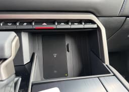 Toyota Tundra 4WD Platinum CrewMax 6.5' Bed (Natl) 2026 — side view