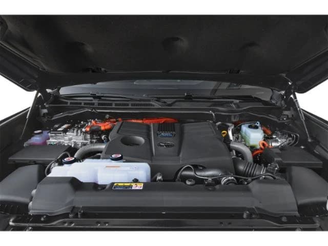 Toyota Tundra 4WD Platinum Hybrid CrewMax 5.5' Bed (Natl) 2026 — side view