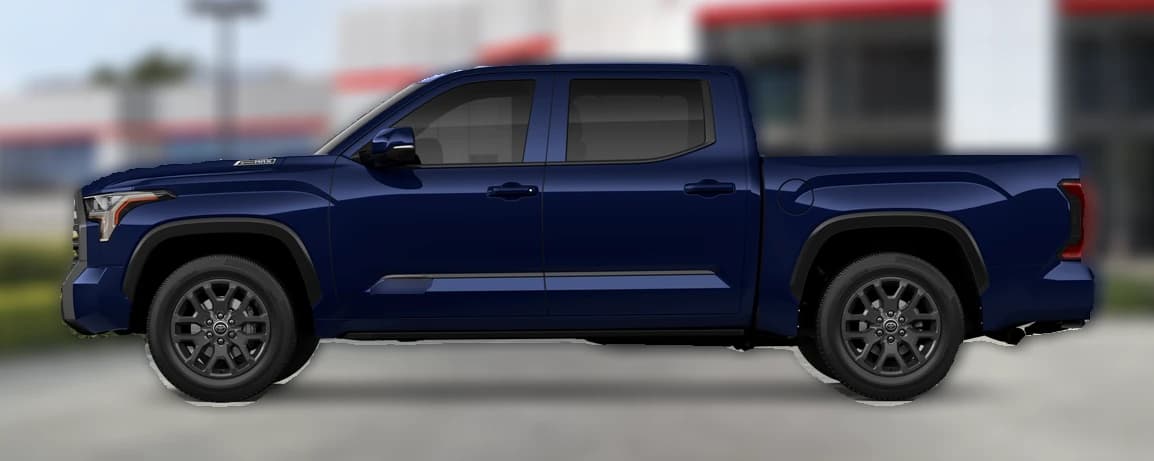 Toyota Tundra 4WD Platinum Hybrid CrewMax 5.5' Bed (Natl) 2026 — side view