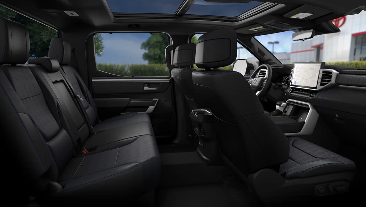 Toyota Tundra 4WD Platinum Hybrid CrewMax 5.5' Bed (Natl) 2026 — side view