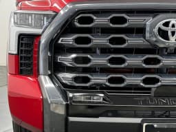 Toyota Tundra 4WD Platinum Hybrid CrewMax 5.5' Bed (Natl) 2026 — side view